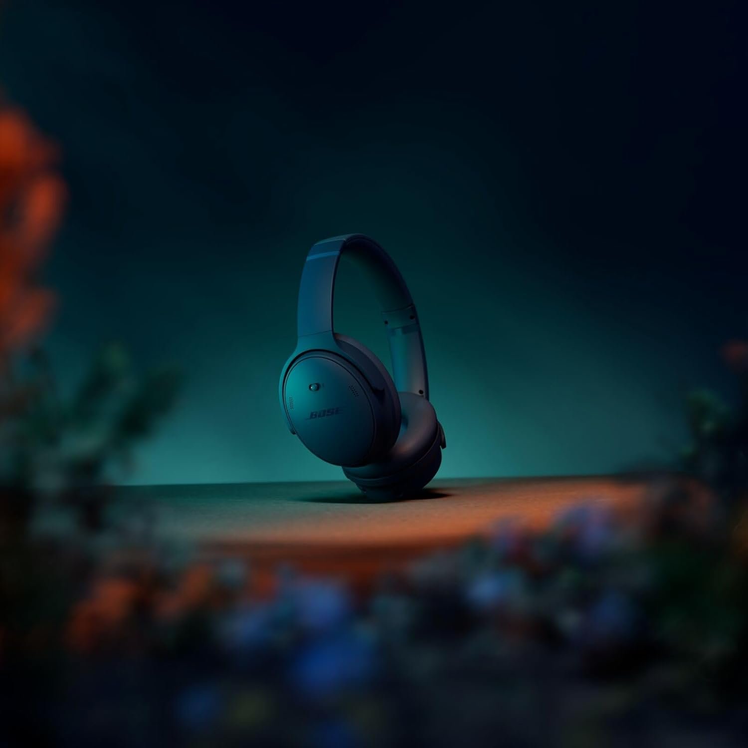 Bose QuietComfort Headphones - Wireless Bluetooth Headphones, Active Over Ear Noise Cancelling and Mic, USB-C Charging, Deep Bass, Up to 24 Hours of Playtime, Twilight Blue - Limited Edition Color - Image 6