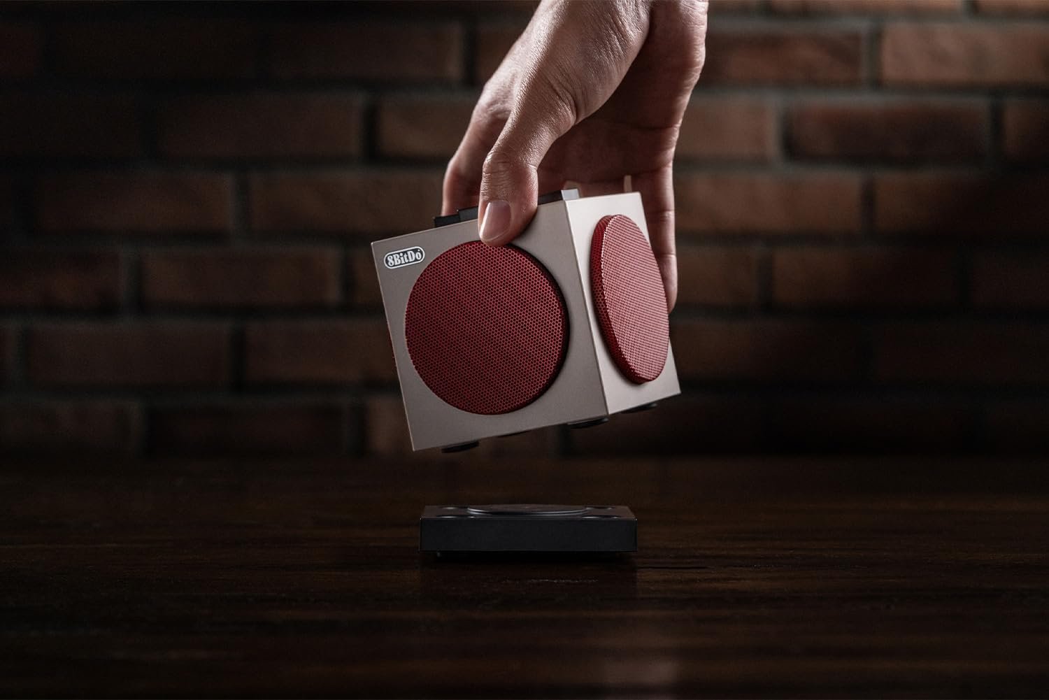 8BitDo Retro Cube 2 Speaker, Portable Bluetooth Speaker with Stereo Sound, Wireless Charging Dock, Bluetooth 5.3/2.4G/Wired USB Connections - N Edition - Image 6