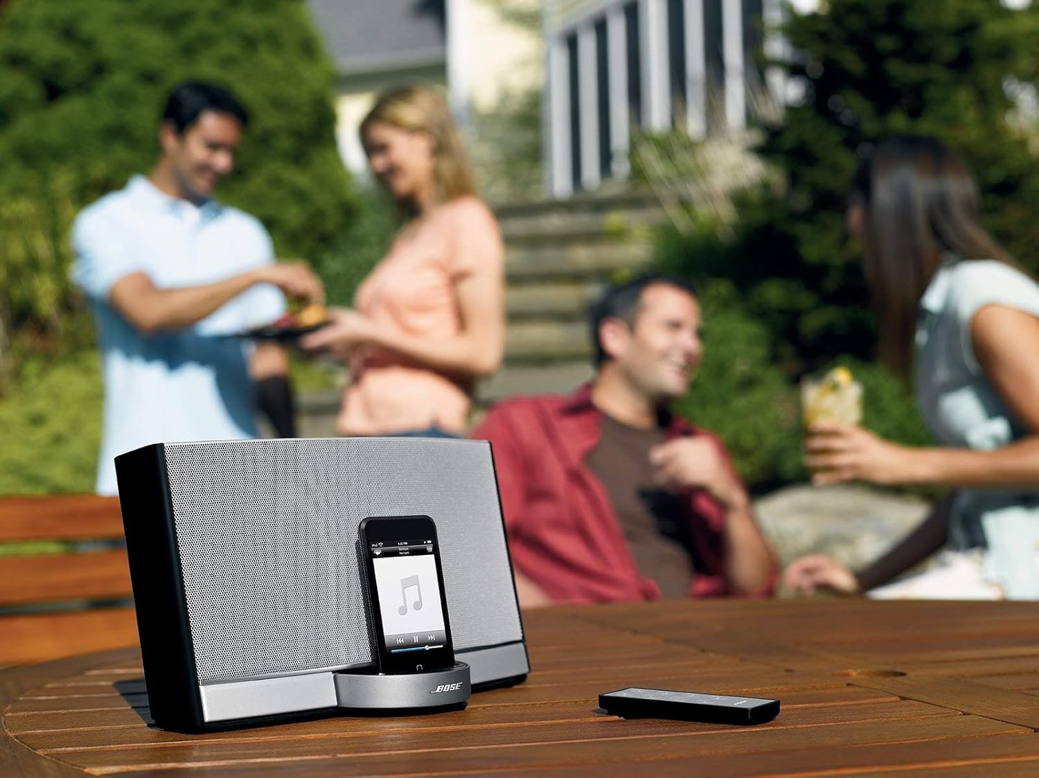 Bose SoundDock Portable iPod/iPhone Speaker Dock (Black, 30-Pin, Lightning, 8W, 1 Port, Compatible with iPhone, iPod) - Image 7