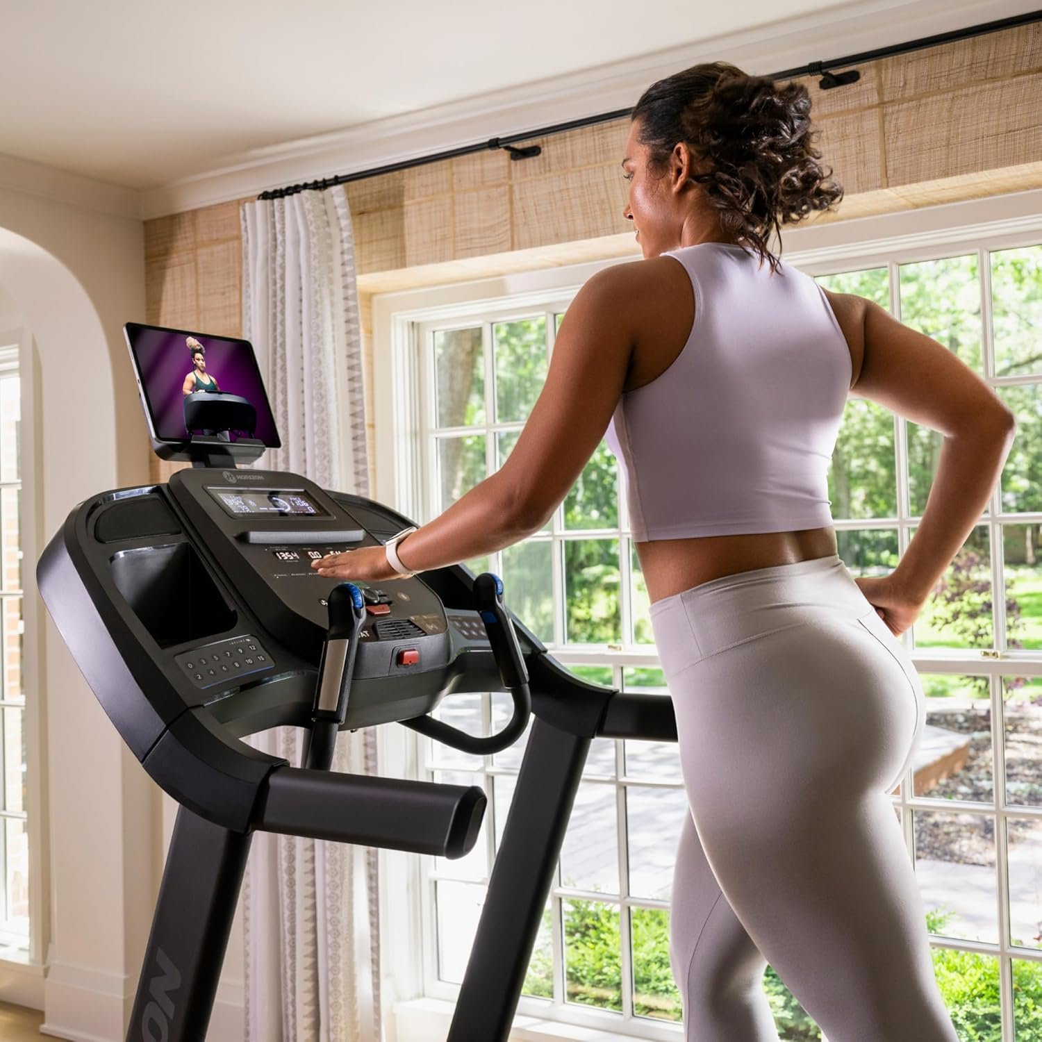 Horizon Fitness Treadmill - Image 9